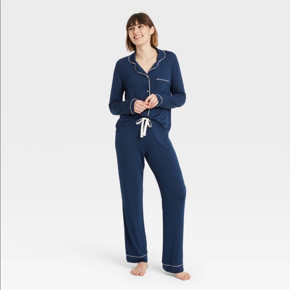 Women's Soft Long Sleeve Notch Collar Top and Pants Pajama Set Stars Above